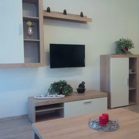公寓 Beautiful Newly Built With Parking *